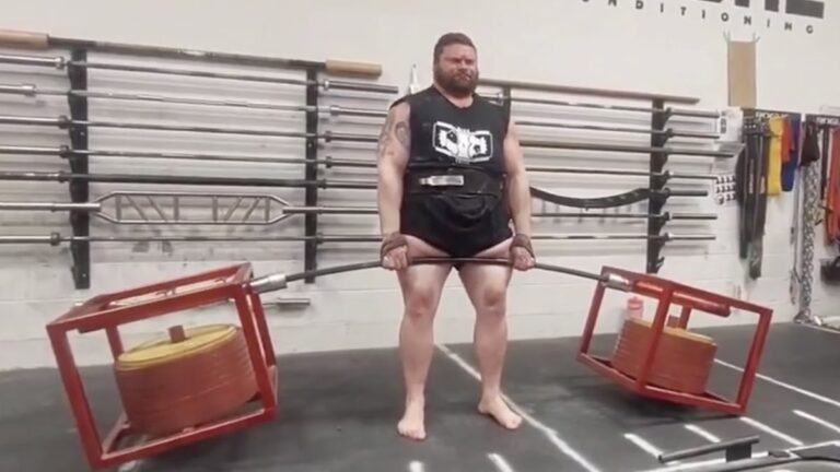 Sean Hayes Smashes Silver Dollar Deadlift World Record by Pulling 560 Kilograms (1,235 Pounds)
