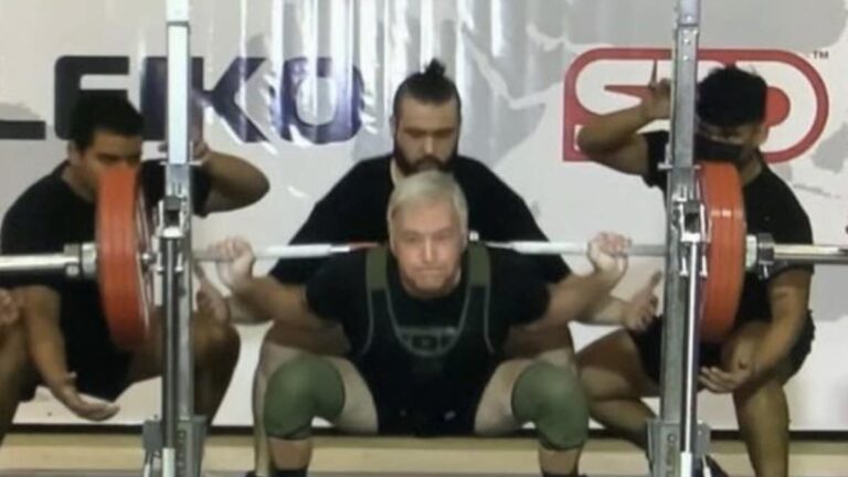 71-Year-Old John LaFlamme (93KG) Squats 198 Kilograms (436.5 Pounds), Sets New World Record