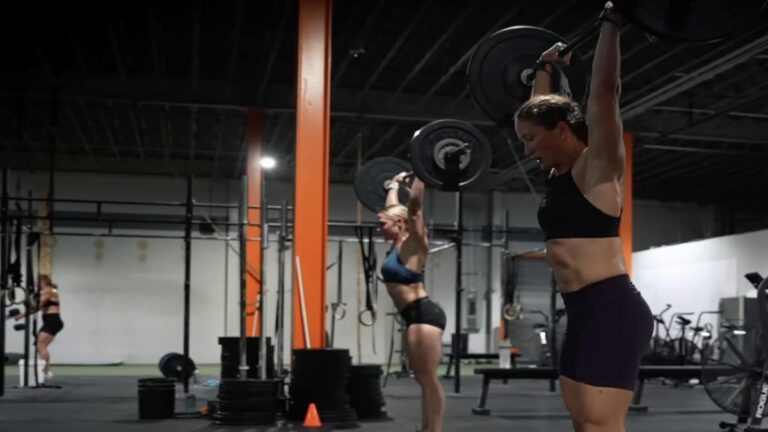 Watch Tia-Clair Toomey and Brooke Wells Train for the Team Division of the 2022 Down Under Championship