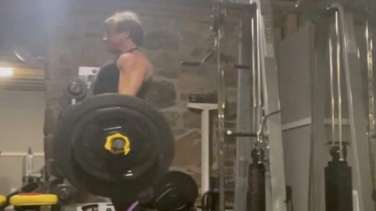 52-Year-Old Powerlifter Teri Gehring Deadlifts 365 Pounds for a New PR